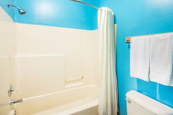 Texas Inn And Suites Citycenter At Utrgv Эдинбург Экстерьер фото