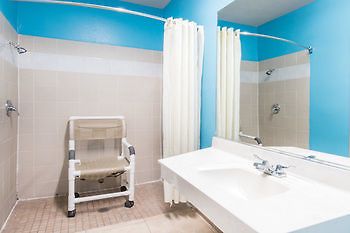 Texas Inn And Suites Citycenter At Utrgv Эдинбург Экстерьер фото