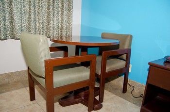 Texas Inn And Suites Citycenter At Utrgv Эдинбург Экстерьер фото